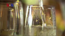 Sparkling Wine a Big Seller in Britain