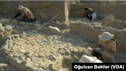 Izmir Bornova'da 2003'te bulunan Yeşilova Höyüğü