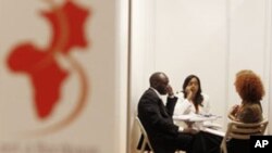French and African economic representatives chat during the 2nd 'Africa France Business Meetings' held in Bordeaux, 02 Jun 2010