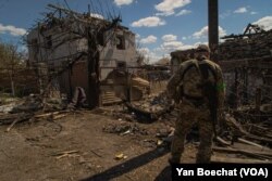 Setelah lebih dari dua bulan perang, Rusia gagal merebut kota-kota penting termasuk Ibu Kota Ukraina, Kyiv. (Foto: VOA)