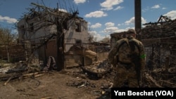 After more than two months of war, Russia has failed to take key cities including the Ukranian capital, Kyiv, but fighting is intensifying in Ukraine’s east, pictured in Zaporizhzhya, Ukraine on April 27, 2022. (Yan Boechat/VOA