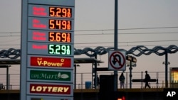 APTOPIX Gas Prices