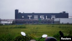 Pabrik Tesla di Shanghai, China (foto: dok). 