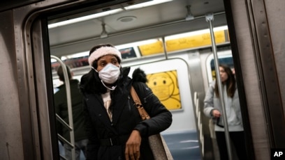 CDC says U.S. travelers can avoid wearing masks in outdoor transit