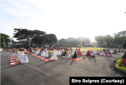 Salat Ied di halaman Istana Negara Gedung Agung Yogyakarta, Senin (2/5). (Foto: Setpres)