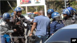 Africa News Tonight- African Journalists Cry High Violations Amidst Press Freedom Commemorations; U.N. Secretary General Visits Nigeria 