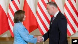 Спикерката на Претставничкиот дом и делегација од Конгресот денес се сретнаа со полскиот претседател со кого разговараа за поголема помош за Украина 