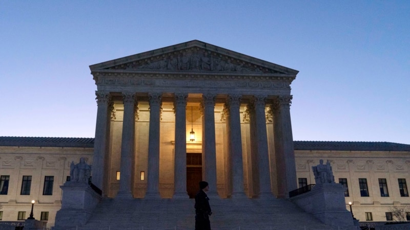 draft opinion shows US Supreme Court would strike down right to abortion