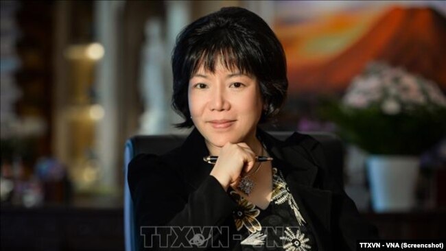 Bà Nguyễn Thị Thanh Nhàn, Chủ tịch HĐQT AIC bị công an Việt Nam truy tố và ra lệnh bắt giam trong vụ án hình sự "vi phạm quy định về đấu thầu gây hậu quả nghiêm trọng" liên quan đến mua sắm thiết bị y tế.