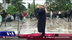 Shqipëri, besimtarët myslimanë festojnë Fiter Bajramin 