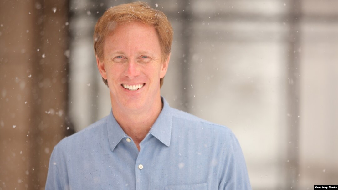 Roger Lynch, menjadi CEO baru Pandora (foto courtesy: Dish).