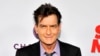 Charlie Sheen saat menghadiri pemutaran perdana film "Scary Movie V" di Cinerama Dome, Los Angeles, 11 Aapril 2013 (Foto: dok)