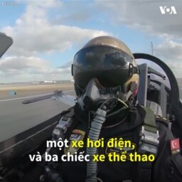 Siêu moto đánh bại xe hơi