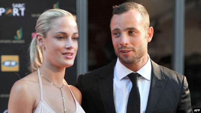 Karbon fiber protez bacakları nedeniyle “Blade Runner” lakabıyla anılan Pistorius, 2013 Sevgililer Günü’nde 29 yaşındaki model Reeva Steenkamp'ı kilitli bir banyo kapısından vurarak öldürmüştü