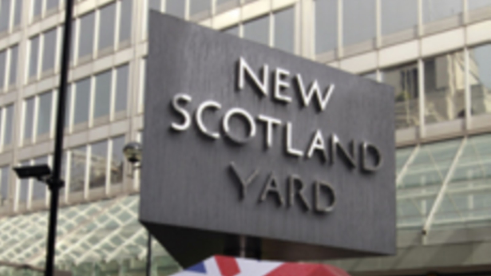 Britaniyada shov-shuv ko’targan jurnalistning jasadi topildi
