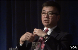 美国第一位美籍华人的驻华大使骆家辉(美国之音方冰拍摄)
