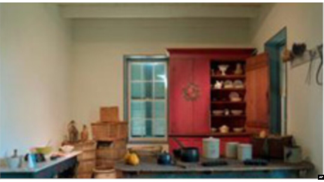 The kitchen of Shadows-on-the-Teche is much less grand.