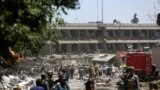 <p>انفجار بمب در نزدیکی&zwnj; سفارت آلمان در کابل افغانستان بیش از ۸۰ نفر کشته و صدها زخمی برجای گذاشت.</p>
