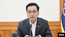 2025년 1월 16일 한국 서울정부청사에서 최상목 대통령 권한대행 부총리 겸 기획재정부 장관이 2025년 외교 안보 분야 주요현안 해법회의를 주재하고 있다. (사진출처: 한국 기획재정부 홈페이지)