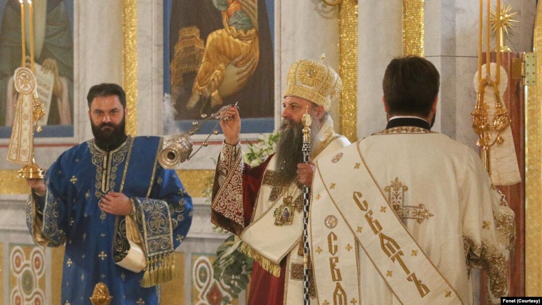 Poglavar SPC Porfirije i arhiepiskop ohridski i makedonski Stefan služili su liturgiju pomirenja u hramu Svetog Save (Fonet)
