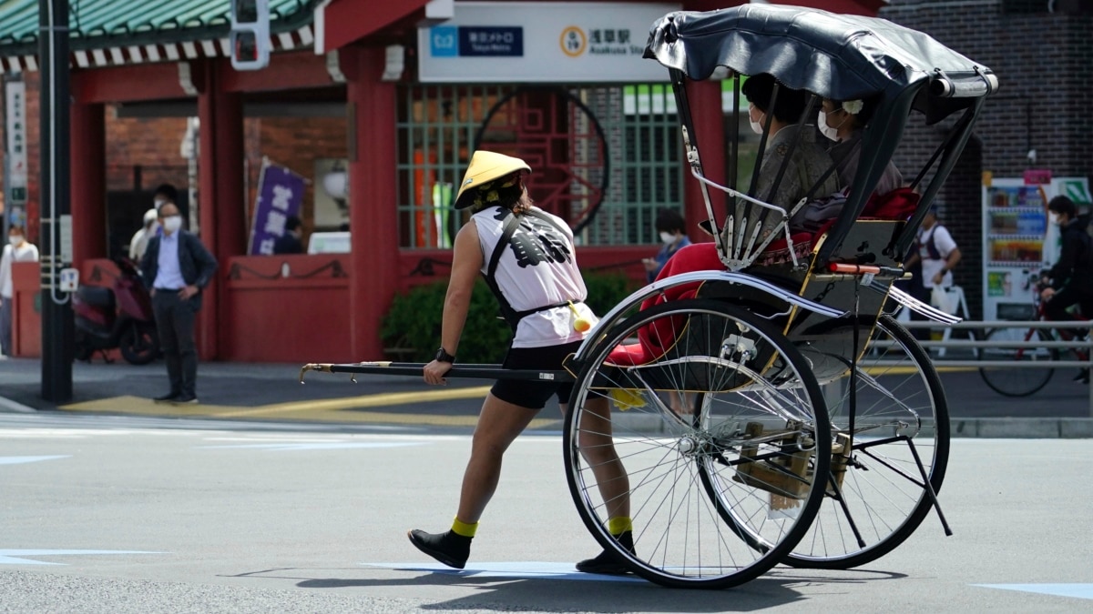 Japan to Permit Limited Foreign Travel Groups