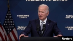 Predsjednik Biden tokom obraćanja Amerikancima iz Bijele kuće, 10. maja 2022.