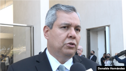 El presidente del Banco Centroamericano de Integración Económica , Dante Mossi este domingo en San José Costa Rica. Donaldo Hernández, VOA