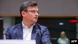 Menteri Luar Negeri Ukraina Dmytro Kuleba di Brussels, 16 Mei 2022. 