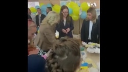 美国第一夫人与乌克兰第一夫人共度母亲节 