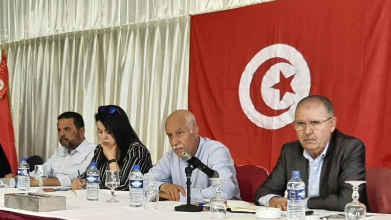 La centrale syndicale UGTT va boycotter l'appel au dialogue du président tunisien