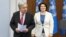 Generalni sekretar Ujedinjenih nacija Antonio Gutereš odlazi sa održane zajedničke konferencije za štampu sa premijerkom Moldavije Natalijom Gavilitom, u Kišnjevu, Moldavija, 9. maja 2022.