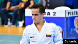 Miguel Galindo encabeza el ranking nacional adulto de la Federación Venezolana de Karate. [Foto: Cortesía]