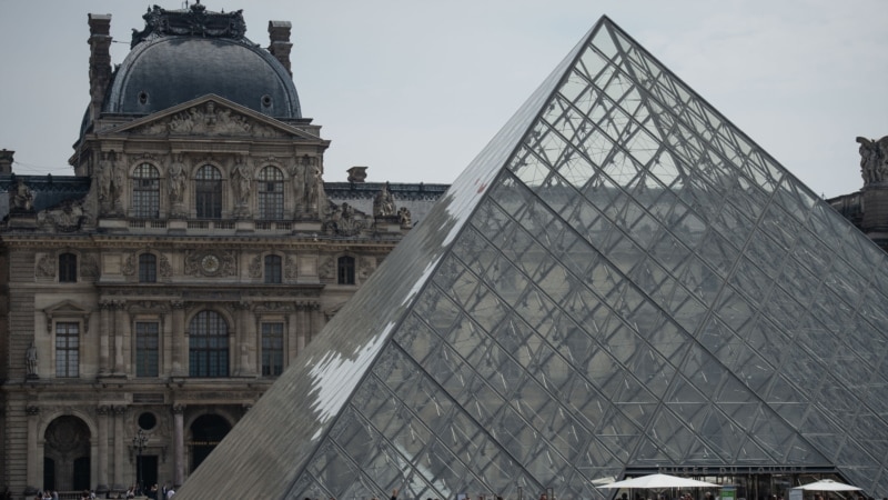 Louvre Ex-Director Charged in Art Trafficking Case