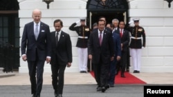 جو بایدن، رئیس جمهور ایالات متحده، همراه با رهبران کشورهای جنوب شرق آسیا (آسه‌آن) - ۱۳ مه ۲۰۲۲ (۲۳ اردیبهشت ۱۴۰۱)