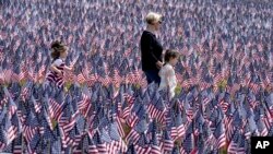 Денес Американците го одбележуваат Денот на сеќавањата, кога неофицијално почнува и летото во САД