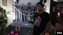 Los restos de la nicaragüense, Gabriela Tatiana Espinoza Pérez, de 33 años, quien murió el 21 de marzo al intentar cruzar el Río Bravo. VOA