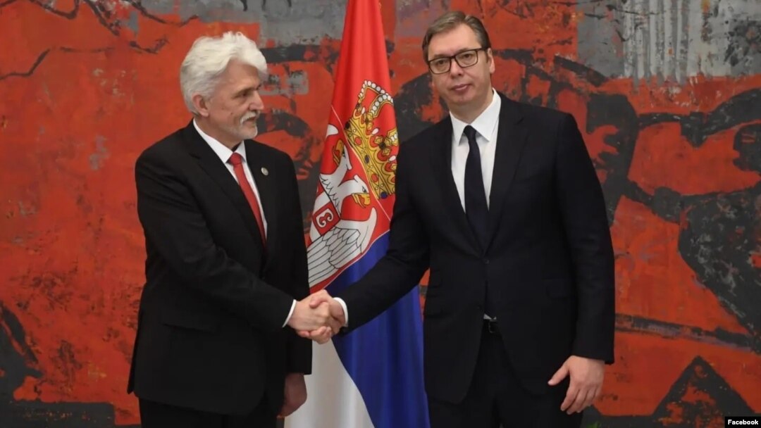 Predsednik Srbije Aleksandar Vučić primio je akreditivna pisma novoimenovanog ambasadora Ukrajine, Volodimira Tolkača. (Foto: Fejsbuk stranica predsednika Srbije)