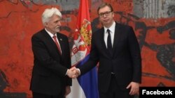 Predsednik Srbije Aleksandar Vučić primio je akreditivna pisma novoimenovanog ambasadora Ukrajine, Volodimira Tolkača. (Foto: Fejsbuk stranica predsednika Srbije)