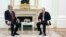 Kreml, 16-may, 2022: Rossiya va Qozog'iston rahbarlari muloqotda 