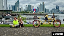 Juan Pablo y Xiomara realizan ciclotour por naciones de América. [Foto cortesía].