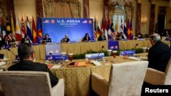 အမေရိကန်-အာဆီယံ ထိပ်သီးစည်းဝေးပွဲမှာ ခုံအလွတ်ချထားတဲ့ မြန်မာနိုင်ငံကိုယ်စားပြုနေရာ။ (မေ ၁၃၊ ၂၀၂၂)