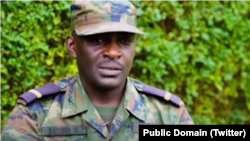 Sgt.Maj Robert Kabera wari warahungiye Uganda 