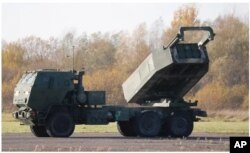 미군이 보유한 M142 고속기동 포병 로켓시스템(HIMARS)