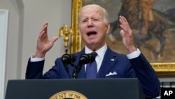 shugaba Joe Biden yana jawabi kan kisan kan mai uwa da wabi na jihar Texas