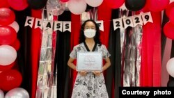 Sabrina, putri Rindri Rendusara saat menghadiri acara kelulusan di sekolah dasar Stanley, di Katy, Texas (dok: Rindri Rendusara)