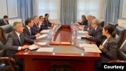 Tojikiston Tashqi ishlar vaziligida AQSh delegatsiyasi bilan muloqot, 25-may, 2022 