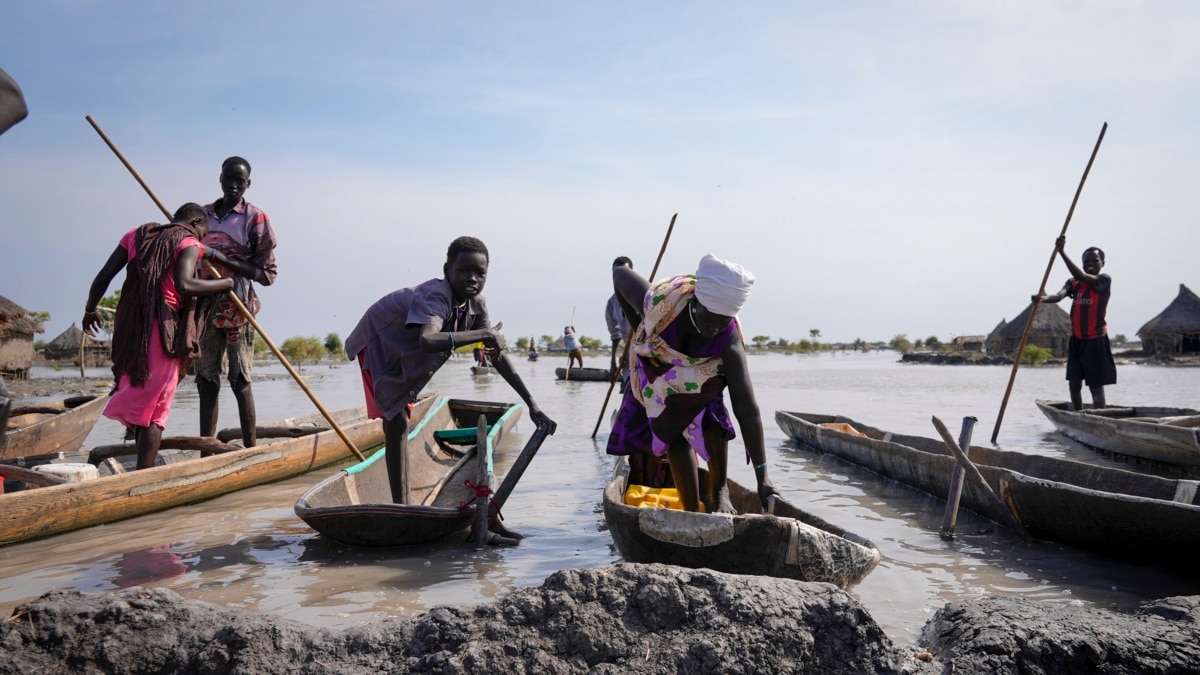 South Sudan's Flood-Displaced Return Home [3:24]