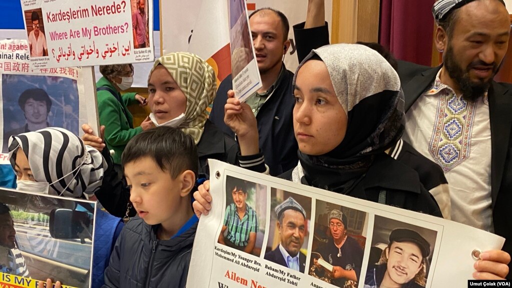 Arşiv: Uygur haklarının korunması için gösteri, İstanbul, Türkiye