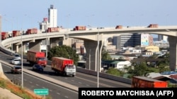 Vista da ponte Maputo-Katembe inaugurada a 10 Novembro 2018