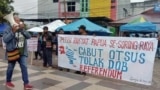 Protes penolakan pemekaran dan menuntut referendum juga digelar di Sorong, Papua, pada 10 Mei 2022. (Foto: PRP)